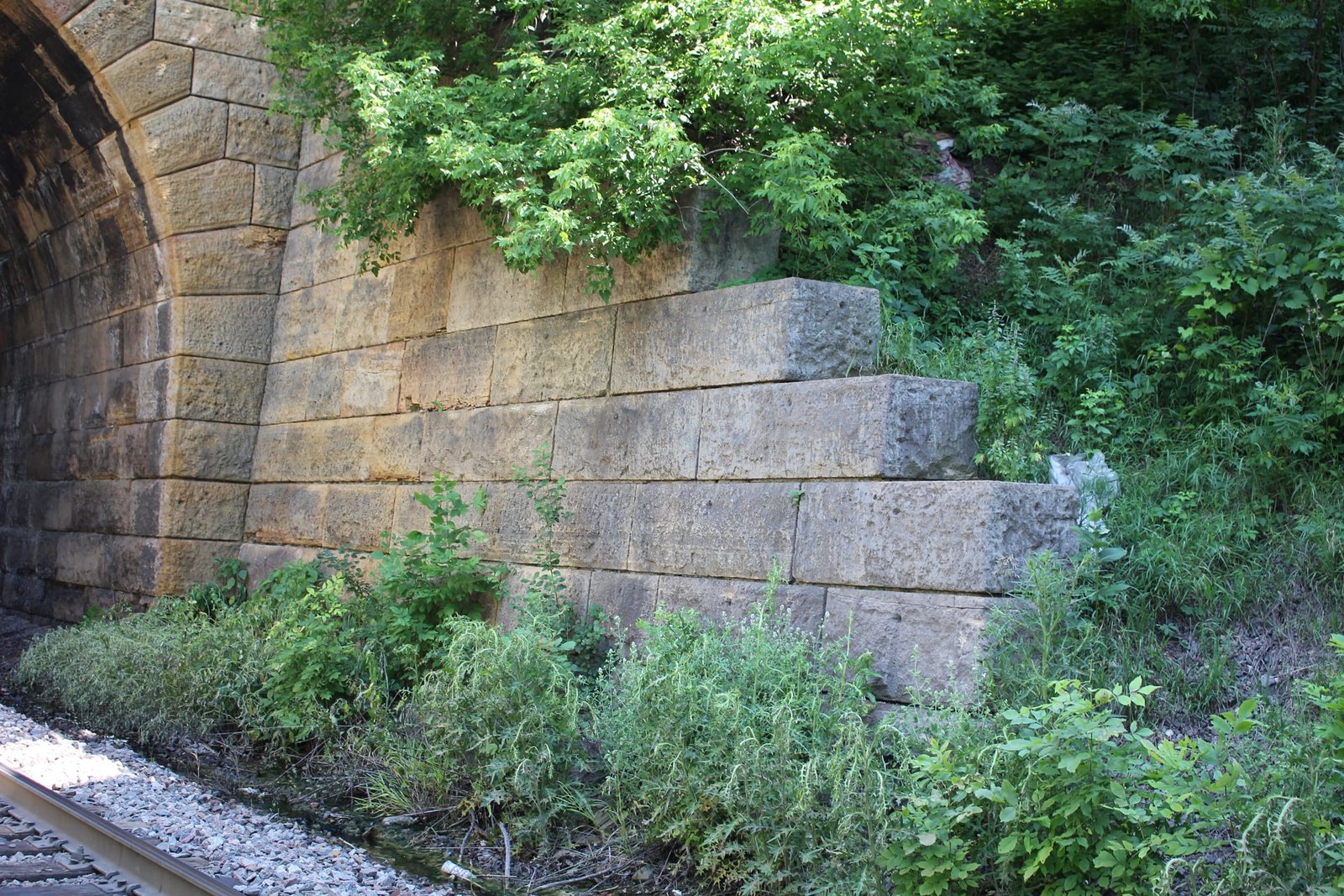 Southeast wing wall